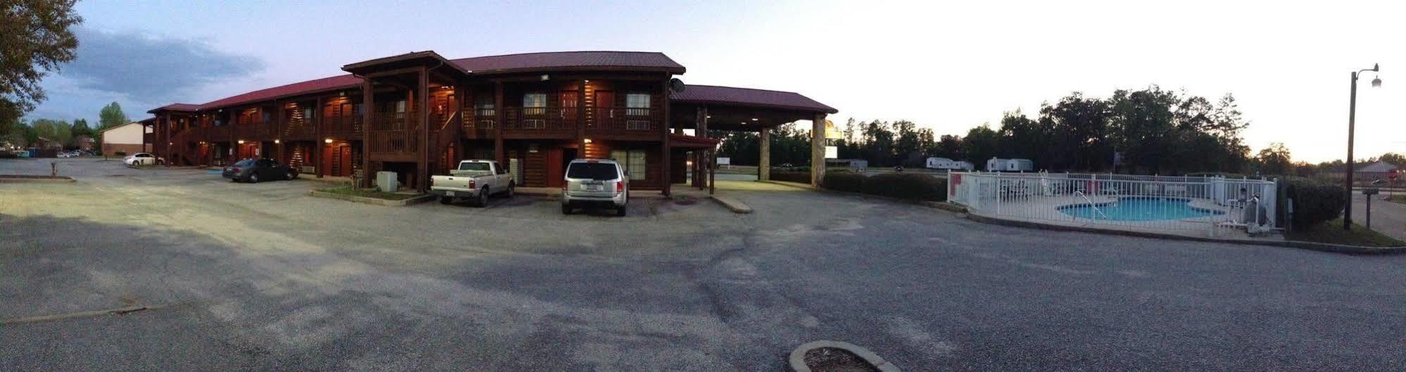 Log Cabin Inn Bay Minette Eksteriør billede