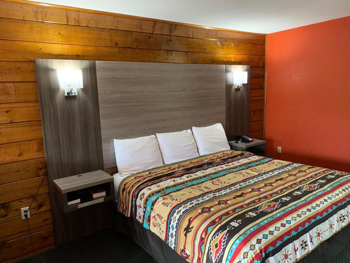 Log Cabin Inn Bay Minette Eksteriør billede