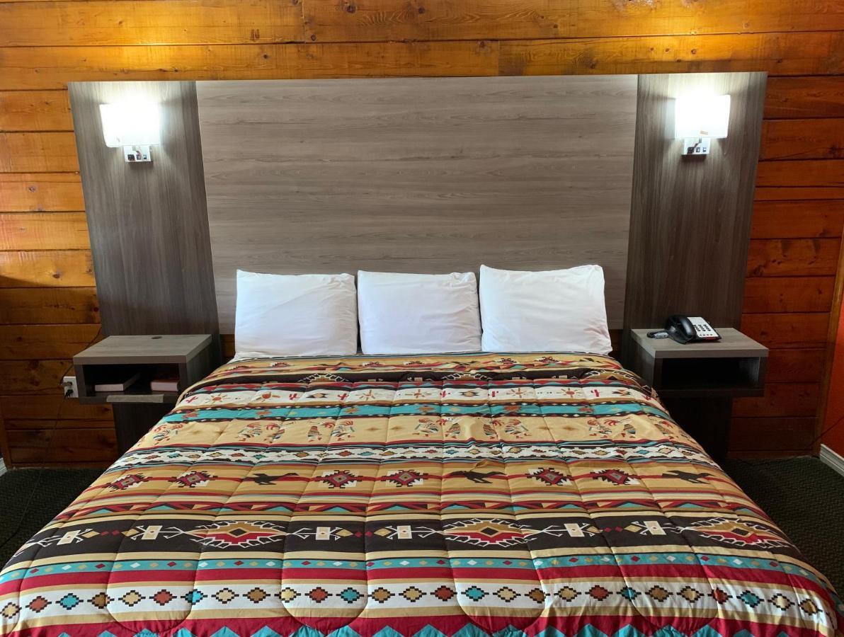 Log Cabin Inn Bay Minette Eksteriør billede